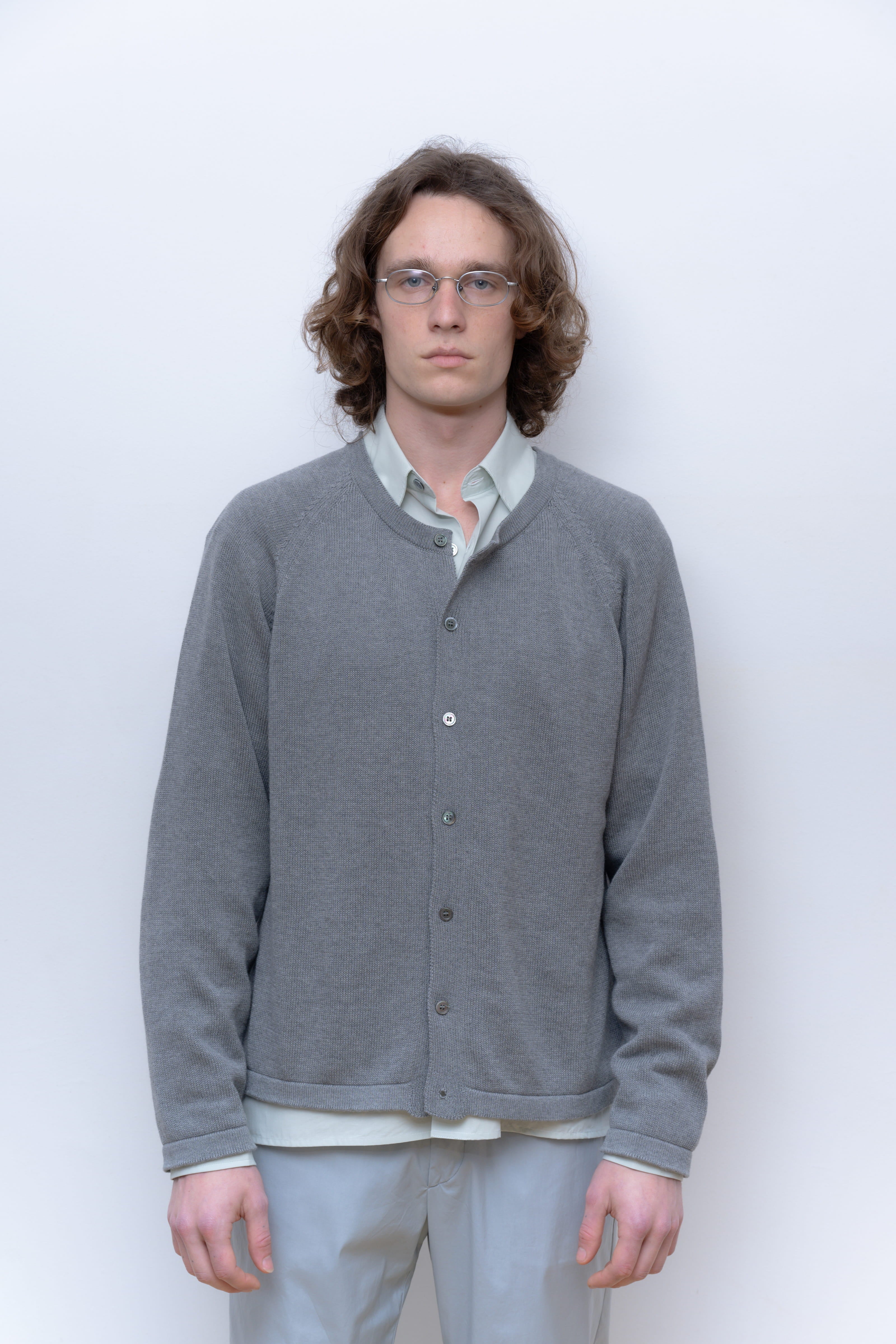 GREY KNITTED CARDIGAN