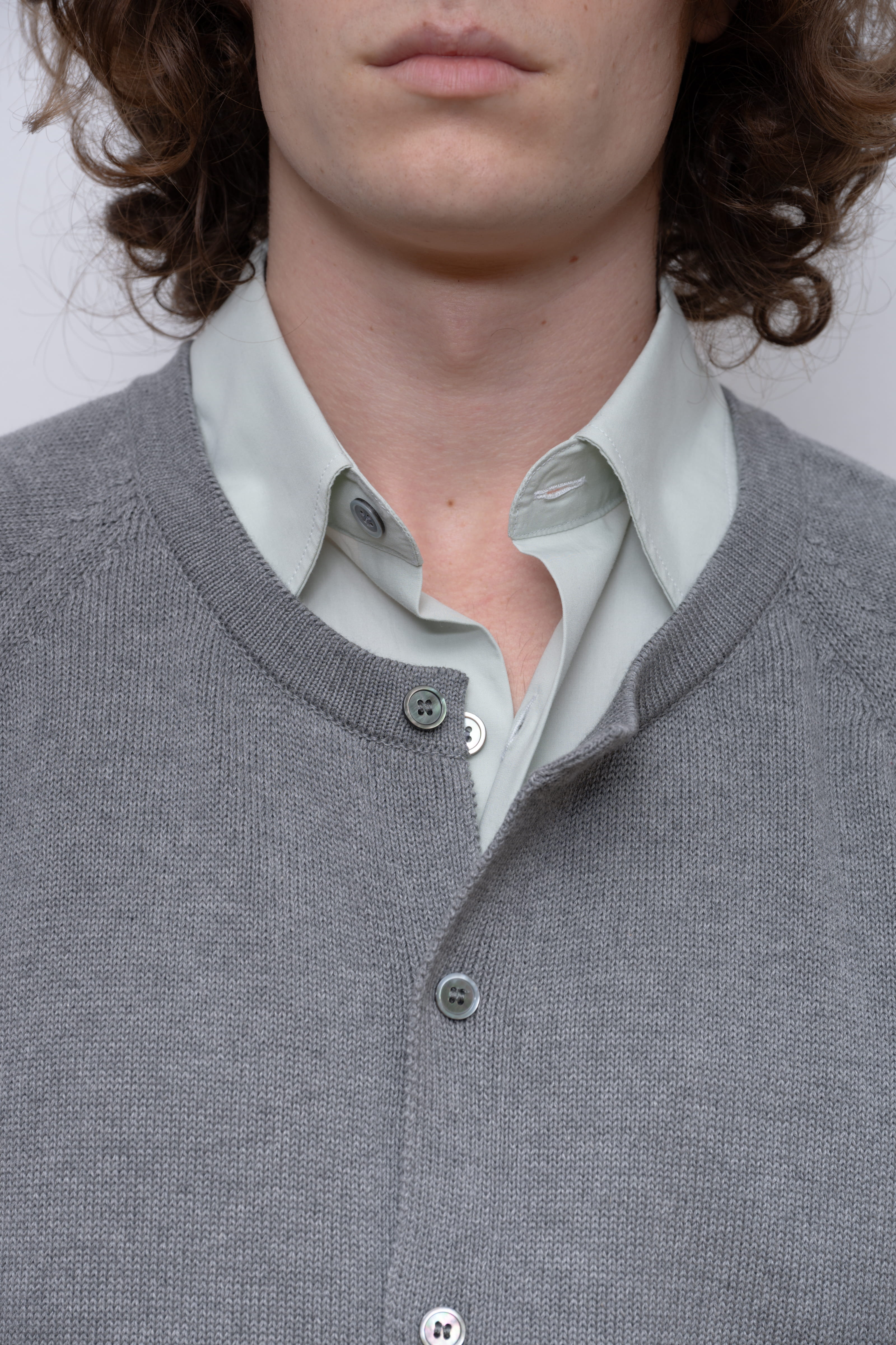 GREY KNITTED CARDIGAN