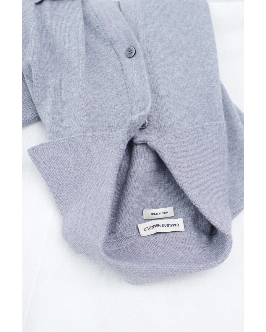 grey knitted shirt