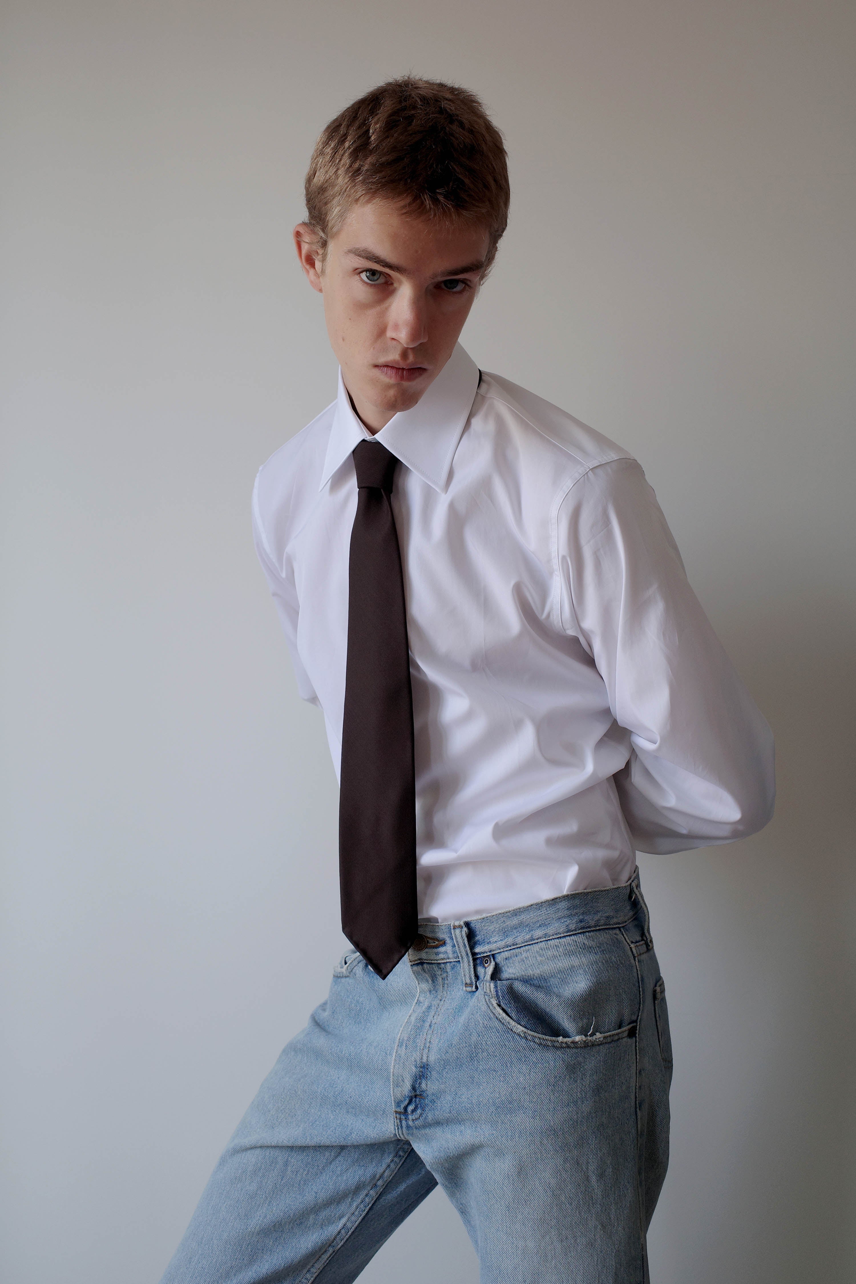 WHITE NORMAL SHIRT