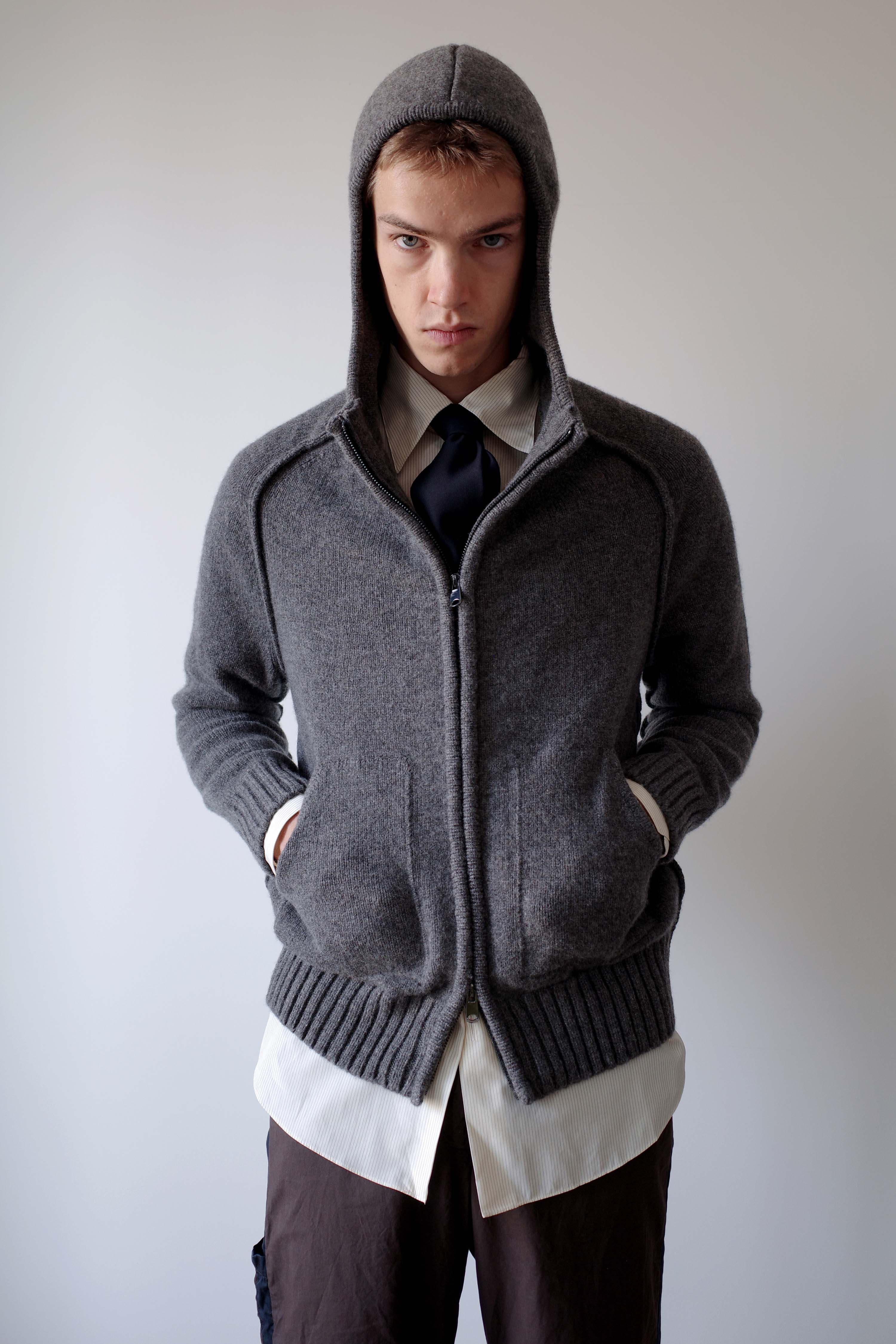 BROWN KNITTED HOODIE