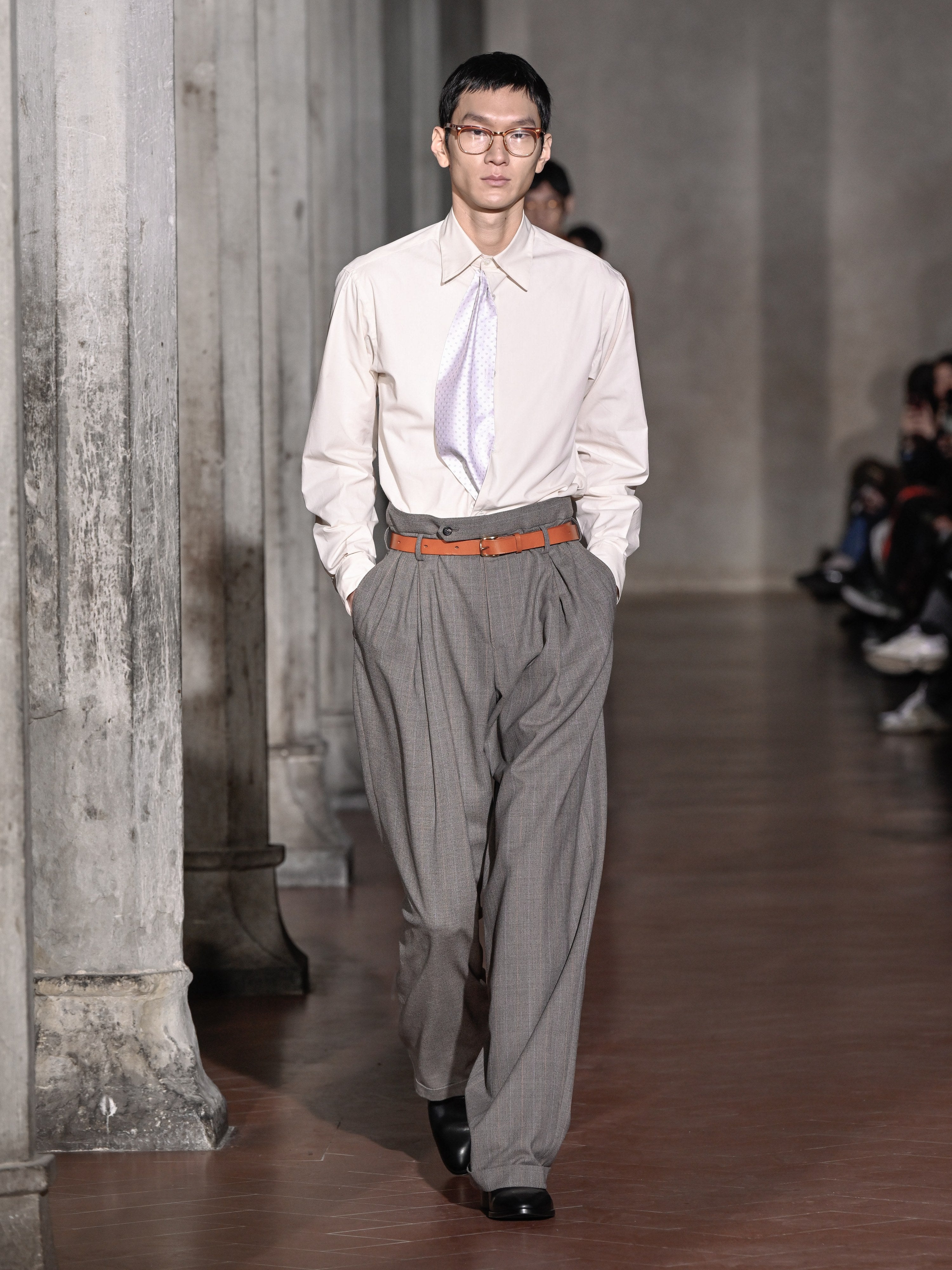 OFF WHITE DRAPE FACING SHIRT